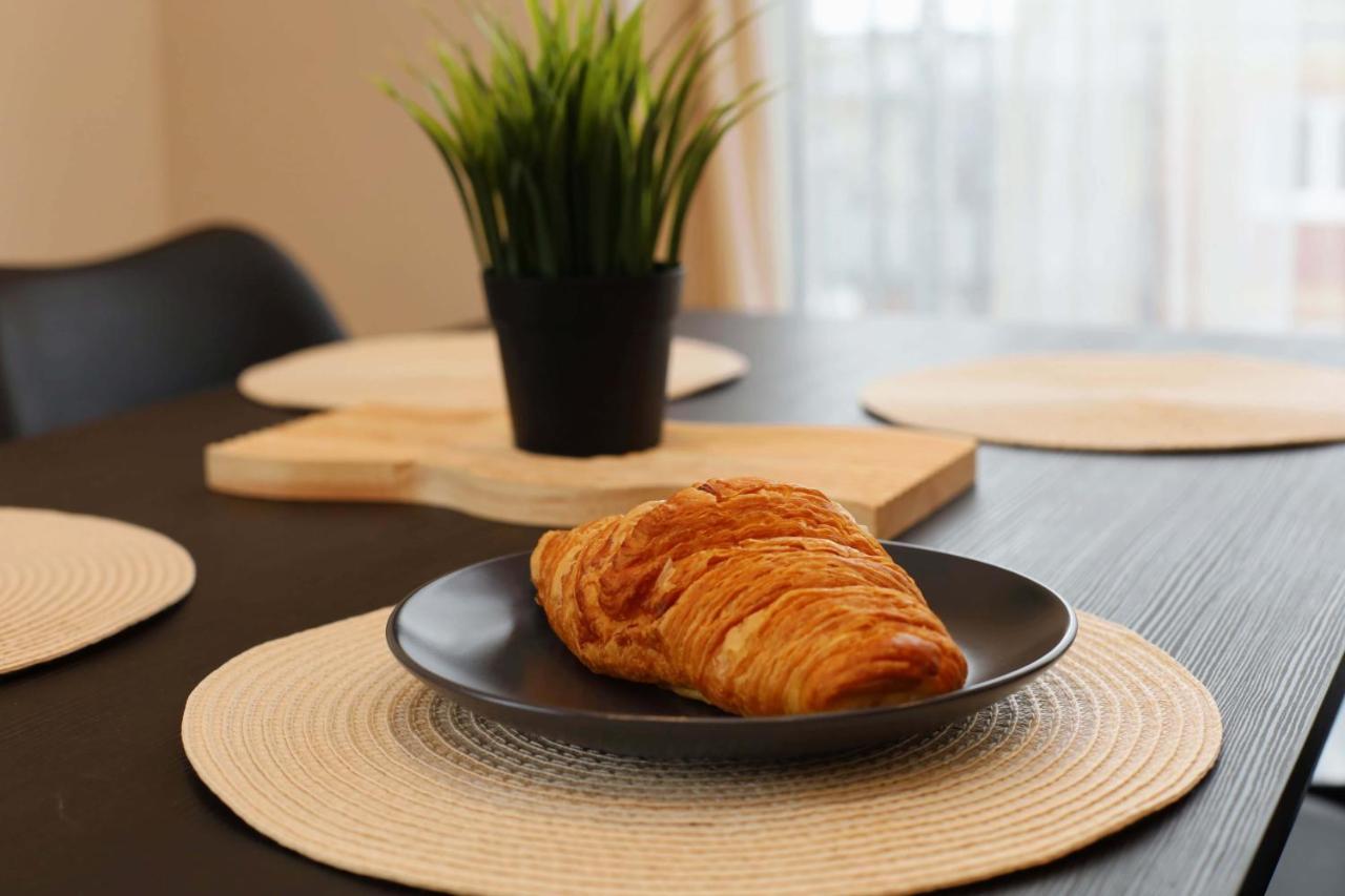 Newly-Built Urban Retreat By Ttlg Stays 리크먼즈워스 외부 사진